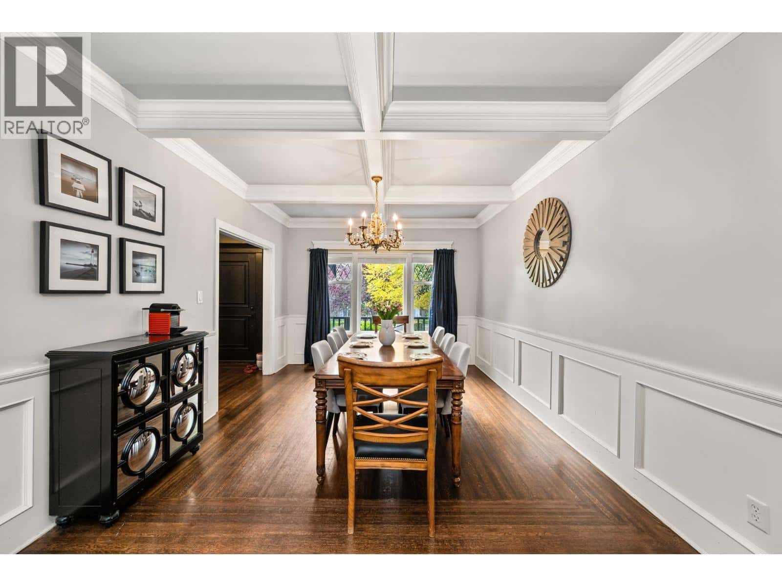 6050 ATHLONE STREET — Vancouver, British Columbia - Photo 5 of 32