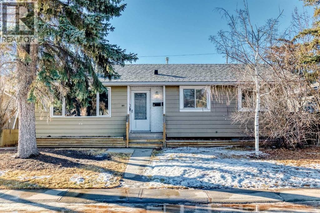 611 Meota Road NE — Calgary, Alberta - Main photo
