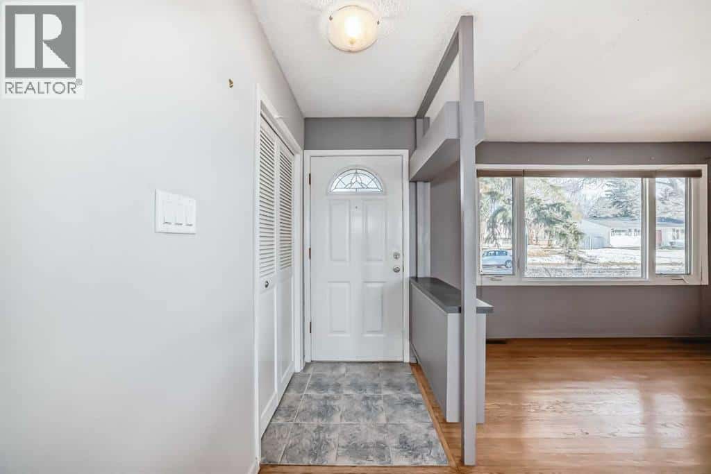 611 Meota Road NE — Calgary, Alberta - Photo 2 of 49