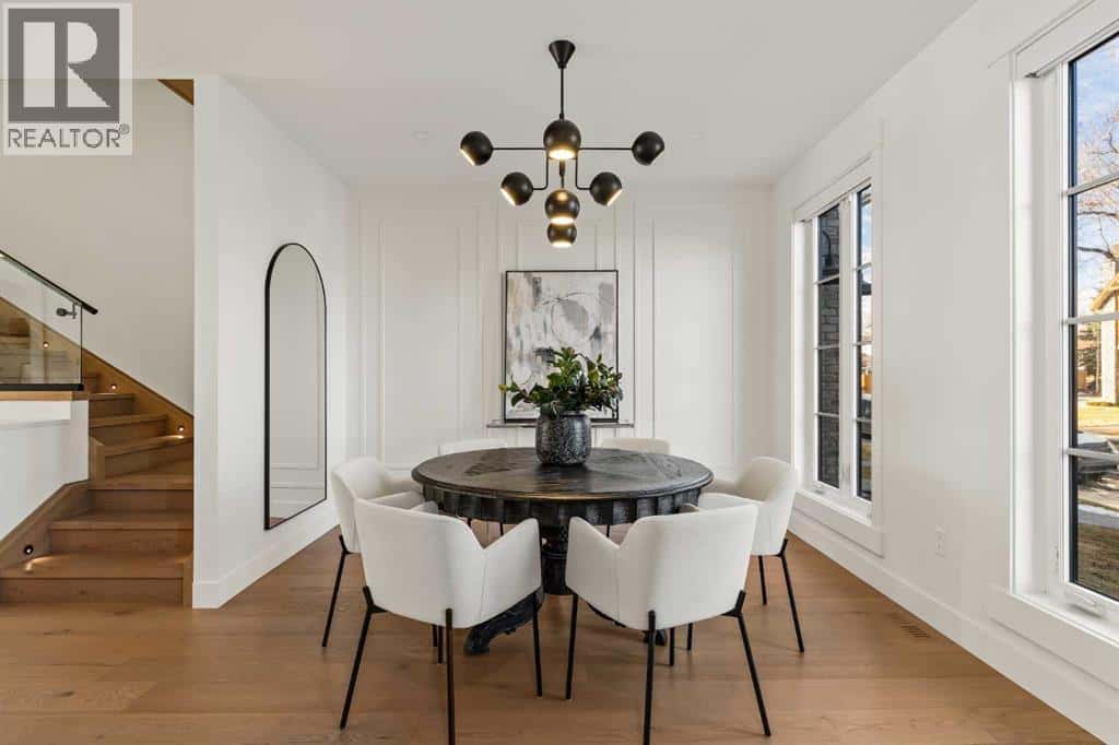 2041 47 Avenue SW — Calgary, Alberta - Photo 4 of 50