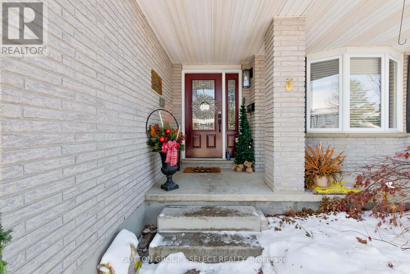 97 TINER AVENUE — Thames Centre (Dorchester), Ontario - Photo 3 of 45