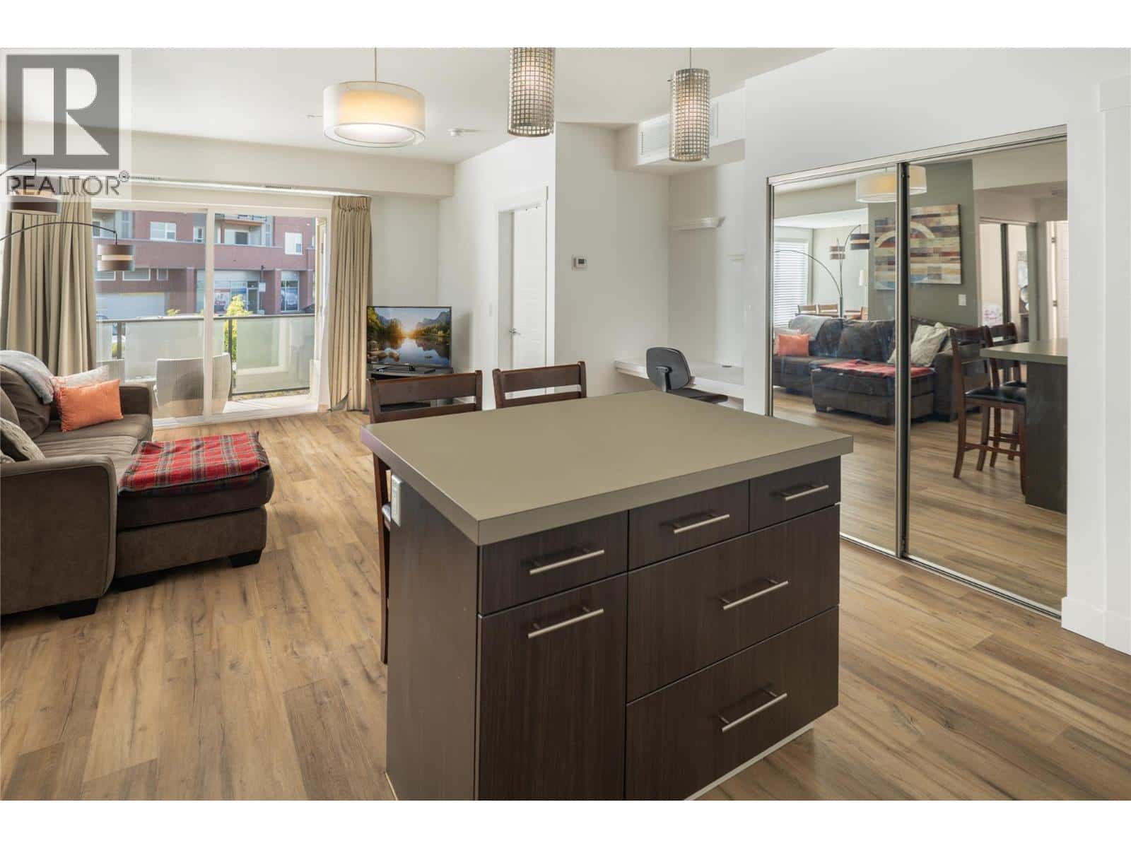 985 ACADEMY Way Unit# 208 — Kelowna, British Columbia - Photo 2 of 22