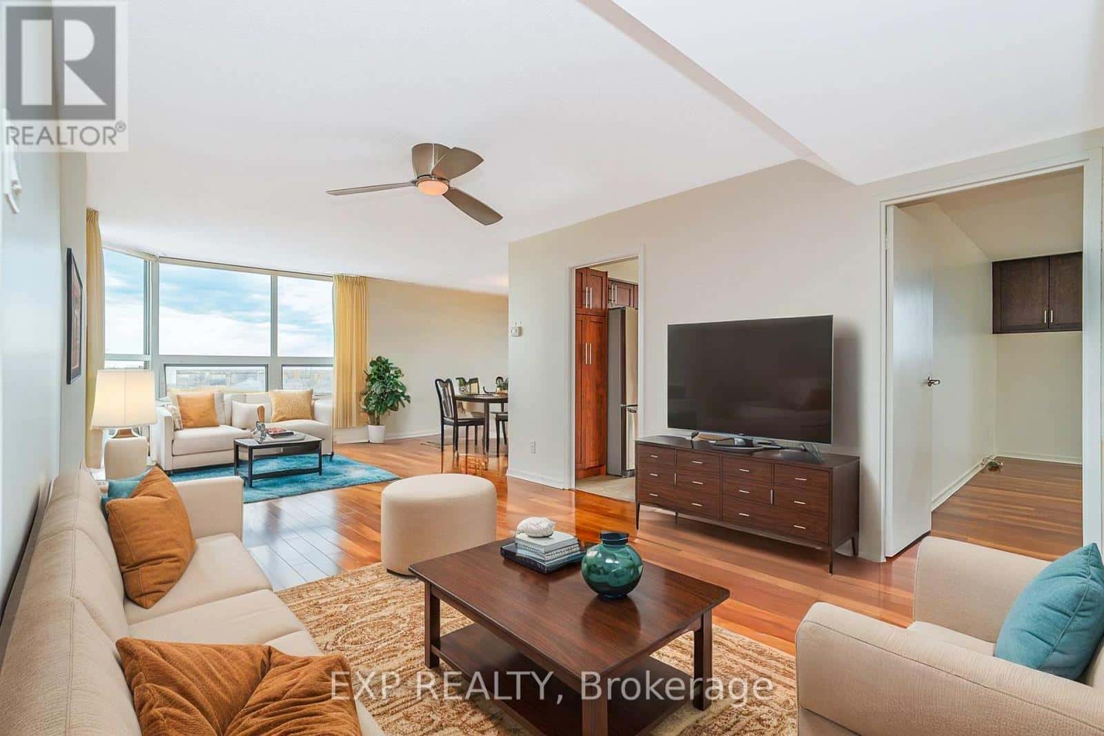 2305 - 1500 RIVERSIDE DRIVE — Ottawa, Ontario - Photo 3 of 42