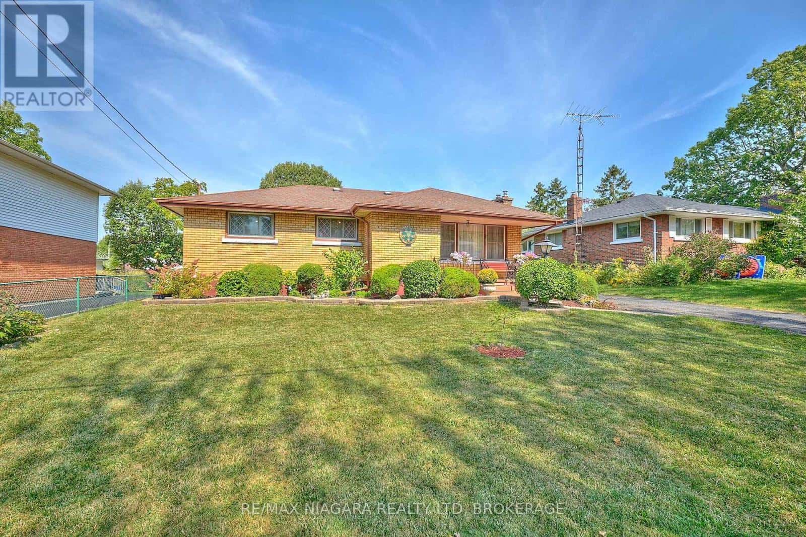 316 BOWEN ROAD — Fort Erie (Central), Ontario - Photo 4 of 30