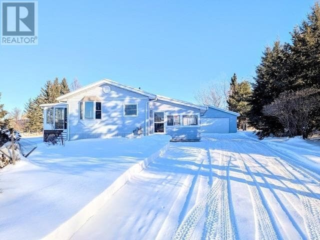 35 Keith AVE — Dryden, Ontario - Main photo