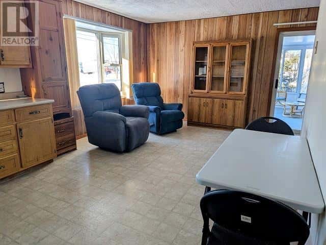 35 Keith AVE — Dryden, Ontario - Photo 3 of 15