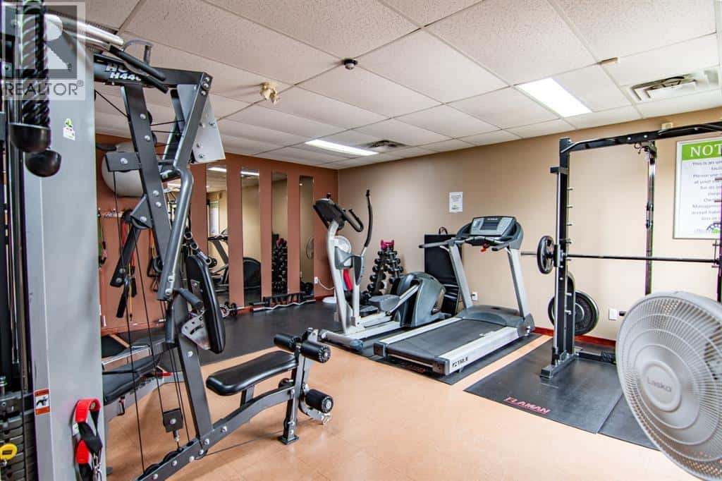 5057, 25054 South Pine Lake Road — Rural Red Deer County, Alberta - Photo 4 of 39