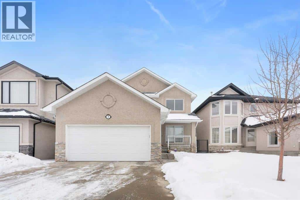 7 Everglade Circle SW — Calgary, Alberta - Photo 3 of 50