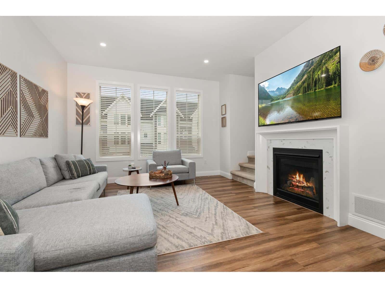 5524 DRIFTWOOD STREET, Sardis South — Chilliwack, British Columbia - Photo 3 of 27