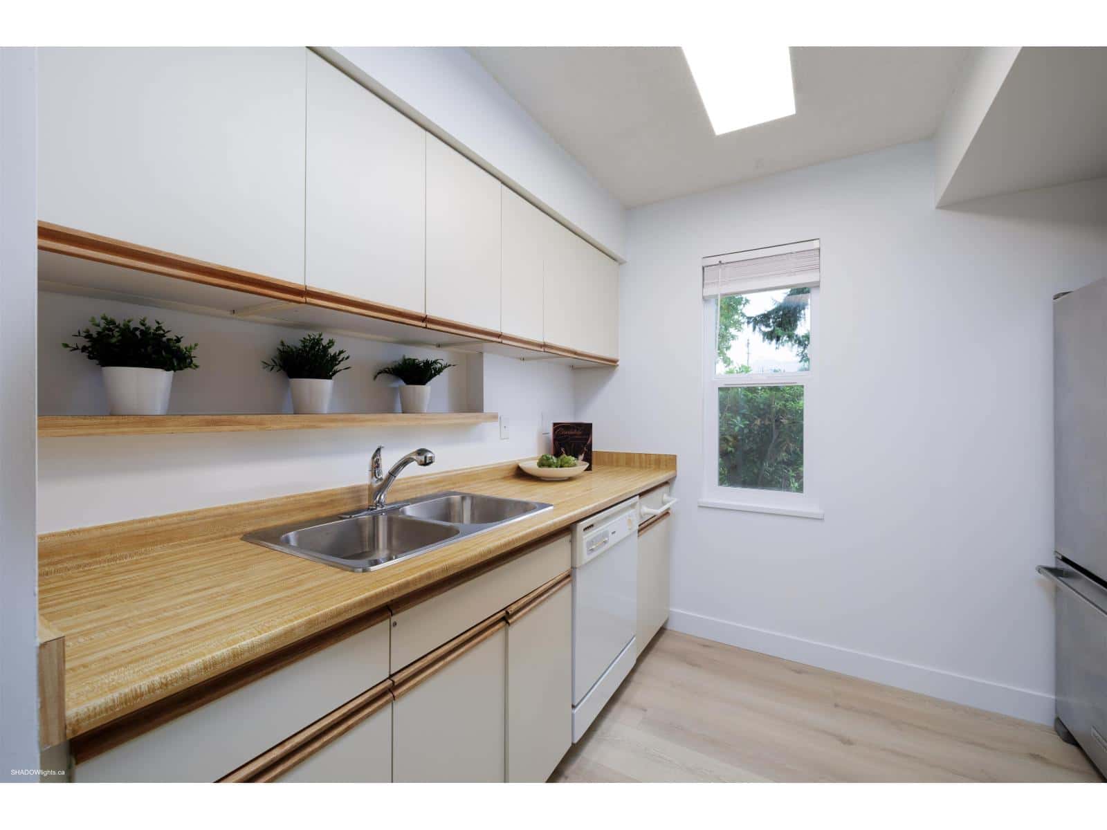 15 45915 CHEAM AVENUE, Chilliwack Downtown — Chilliwack, British Columbia - Photo 3 of 23