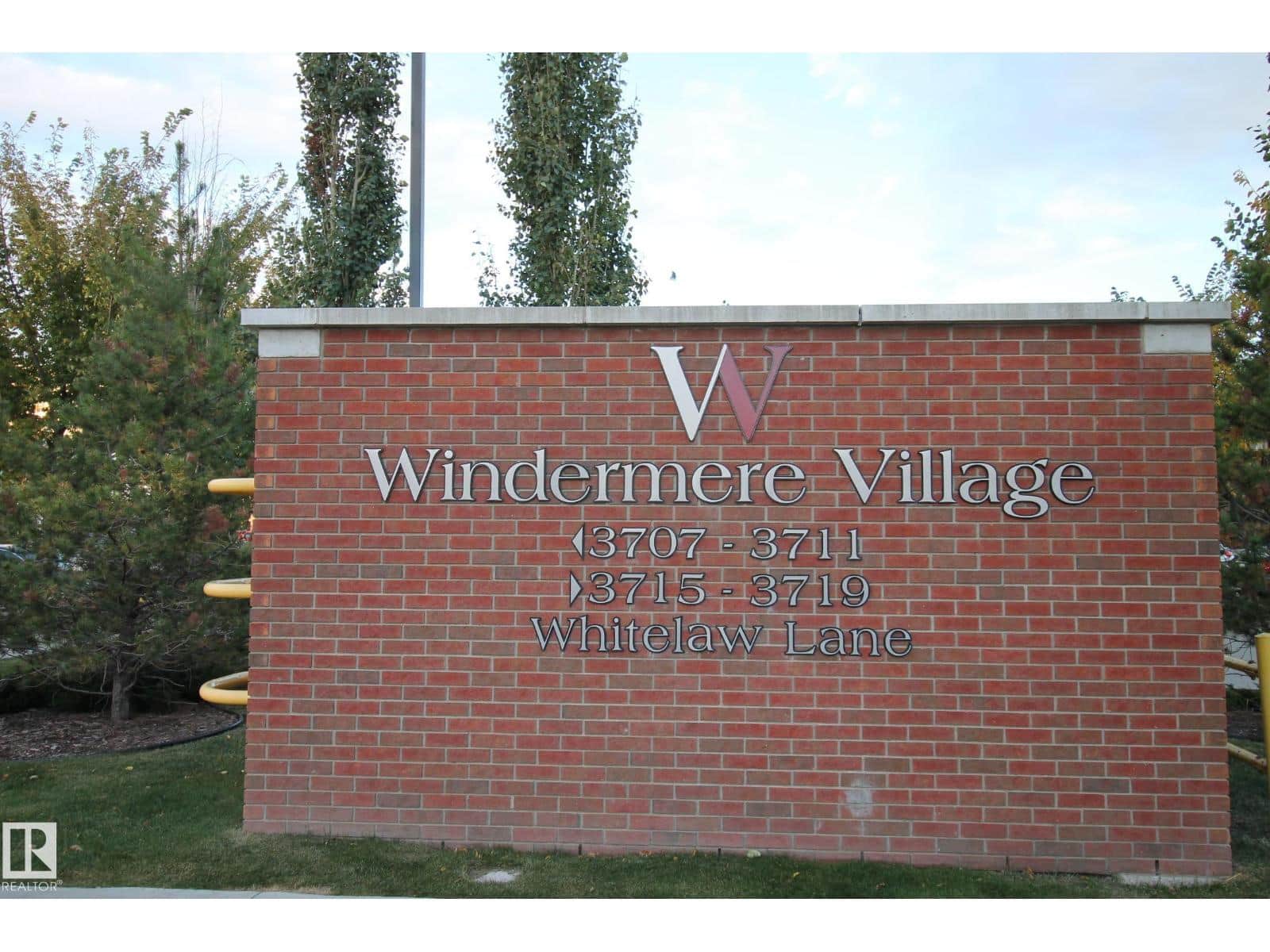 #105 3719 WHITELAW LN NW - Photo 2 of 16, Edmonton, Alberta