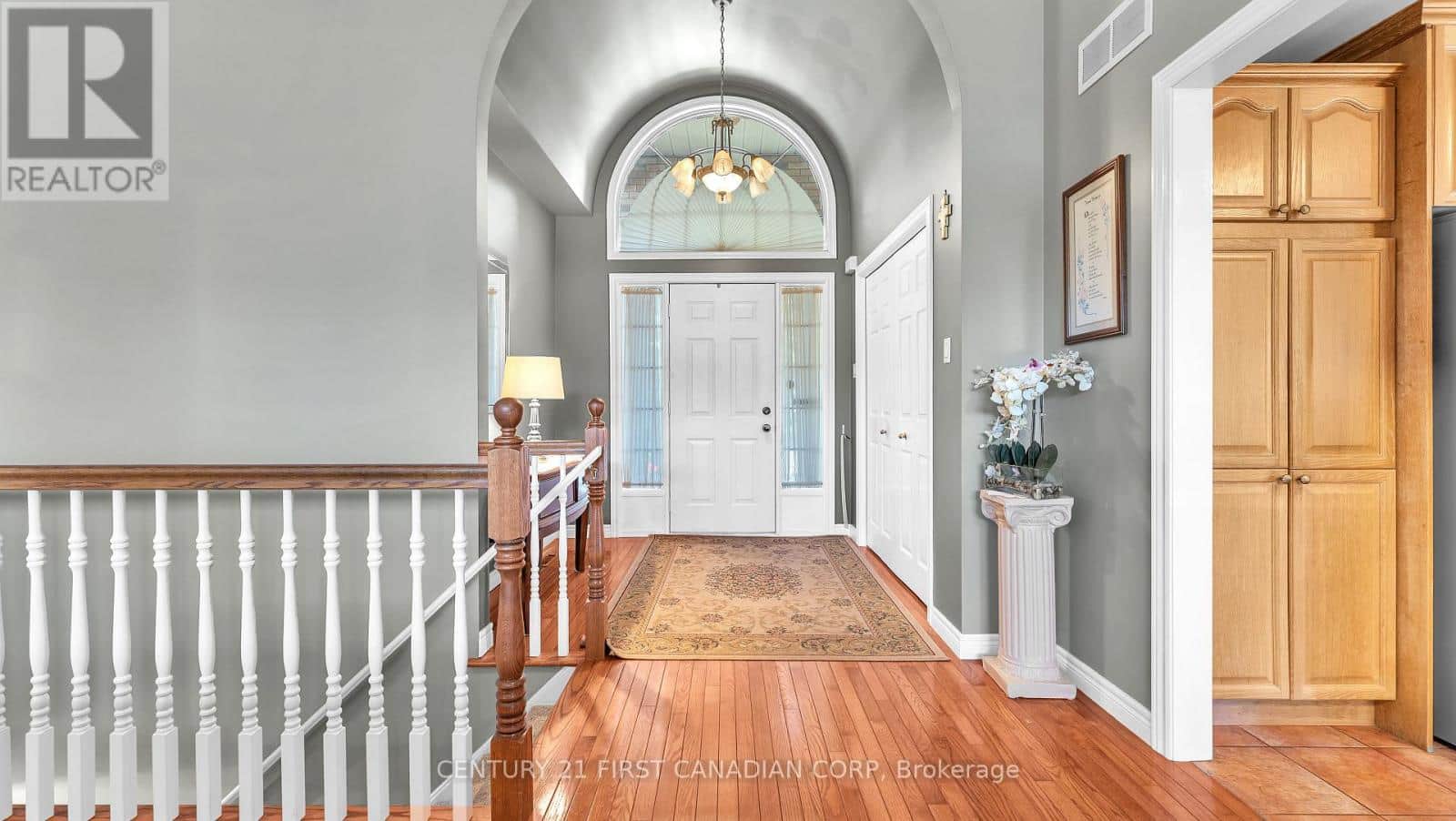 79 WINTERGARDEN ROAD - Photo 5 of 36, London East (East A), Ontario