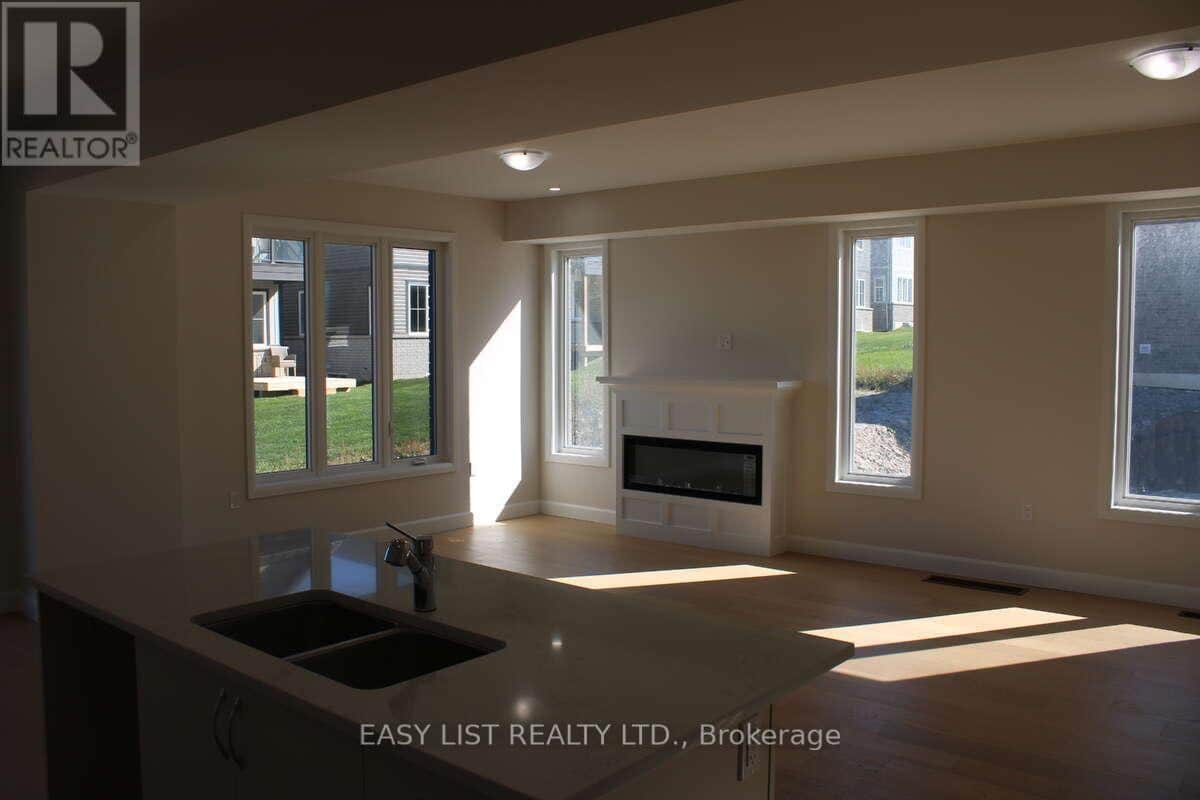 299 MULLIGHAN GARDENS - Photo 5 of 32, Peterborough (Monaghan Ward 2), Ontario