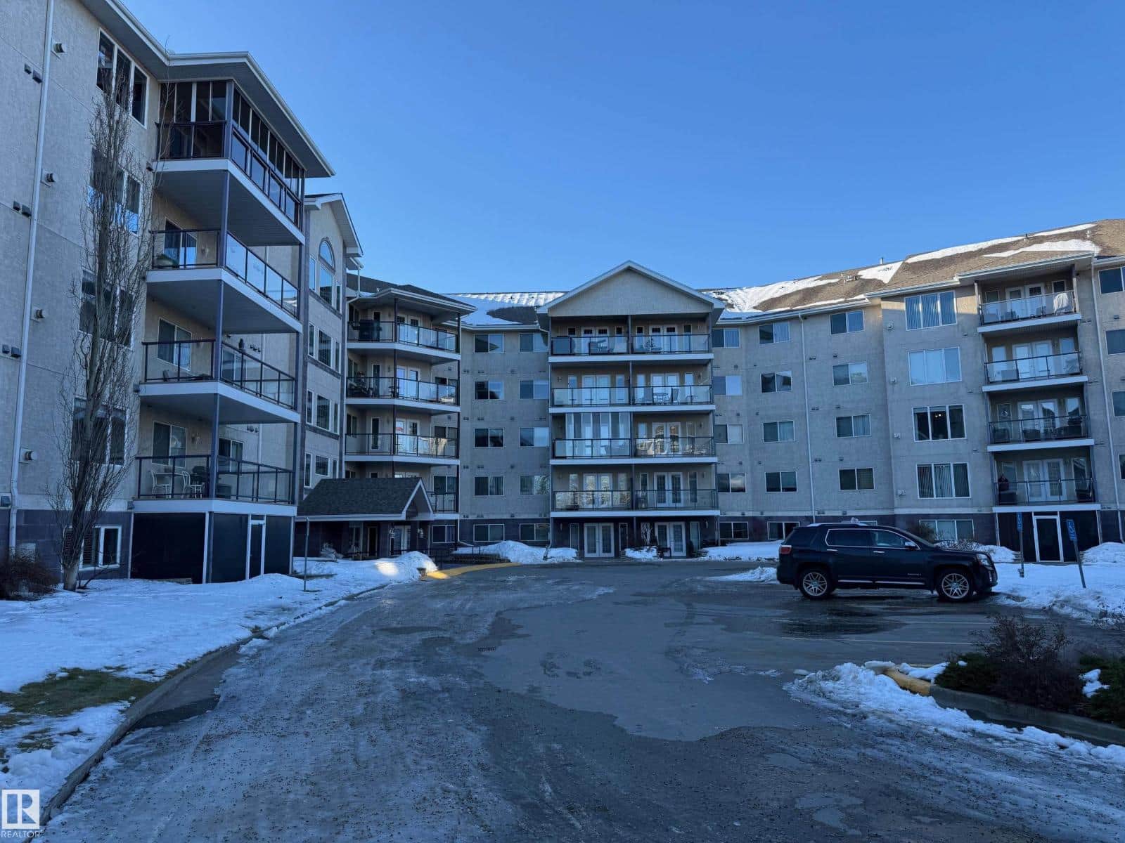 #516 237 YOUVILLE DR E NW - Photo 2 of 27, Edmonton, Alberta