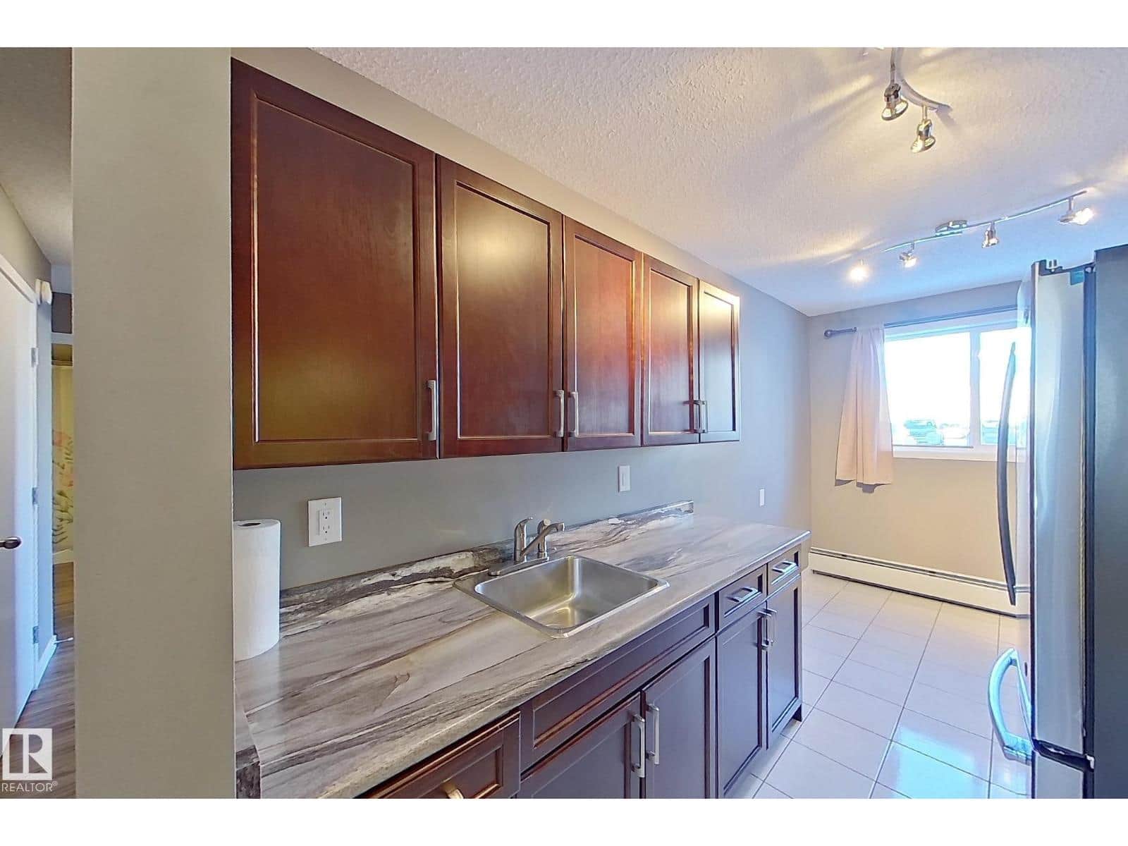 #112 15105 121 ST NW - Photo 4 of 23, Edmonton, Alberta