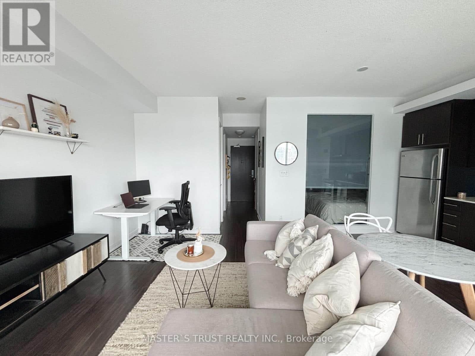 1025 - 165 LEGION ROAD N - Photo 5 of 13, Toronto (Mimico), Ontario