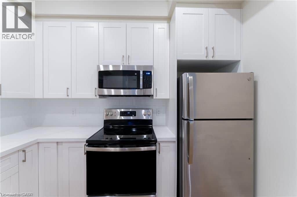 100 CHARLTON Avenue W Unit# 204 - Photo 4 of 10, Hamilton, Ontario