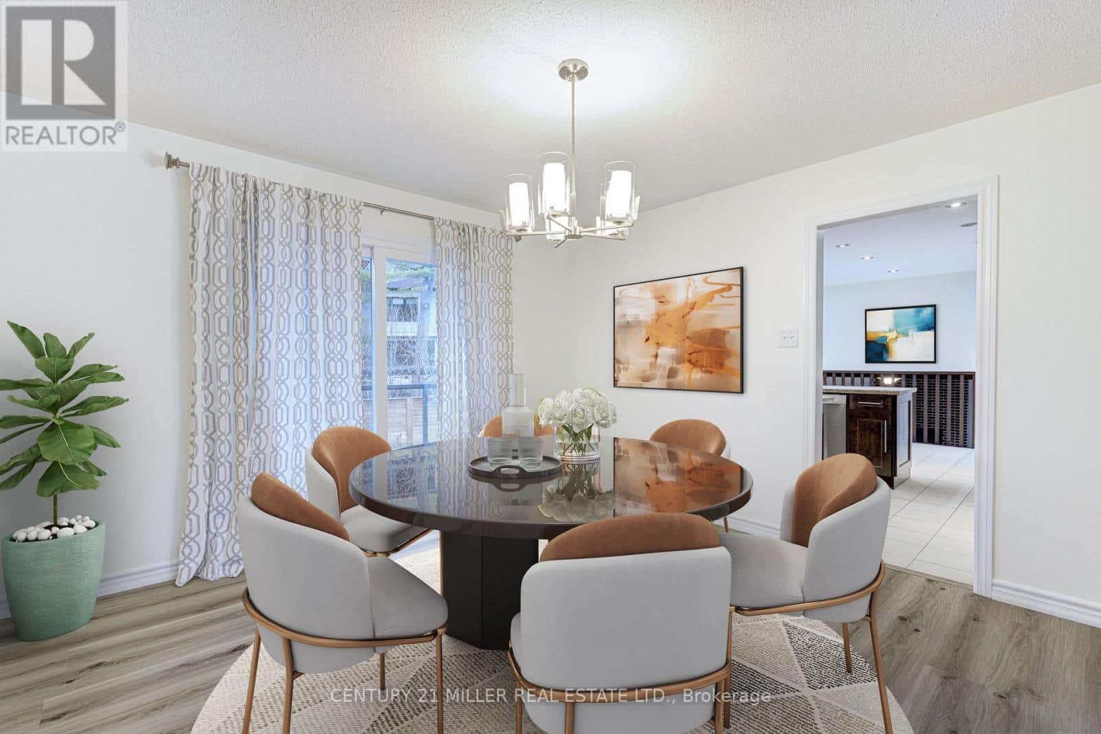 163 CASTLE CRESCENT - Photo 3 of 37, Oakville (FD Ford), Ontario