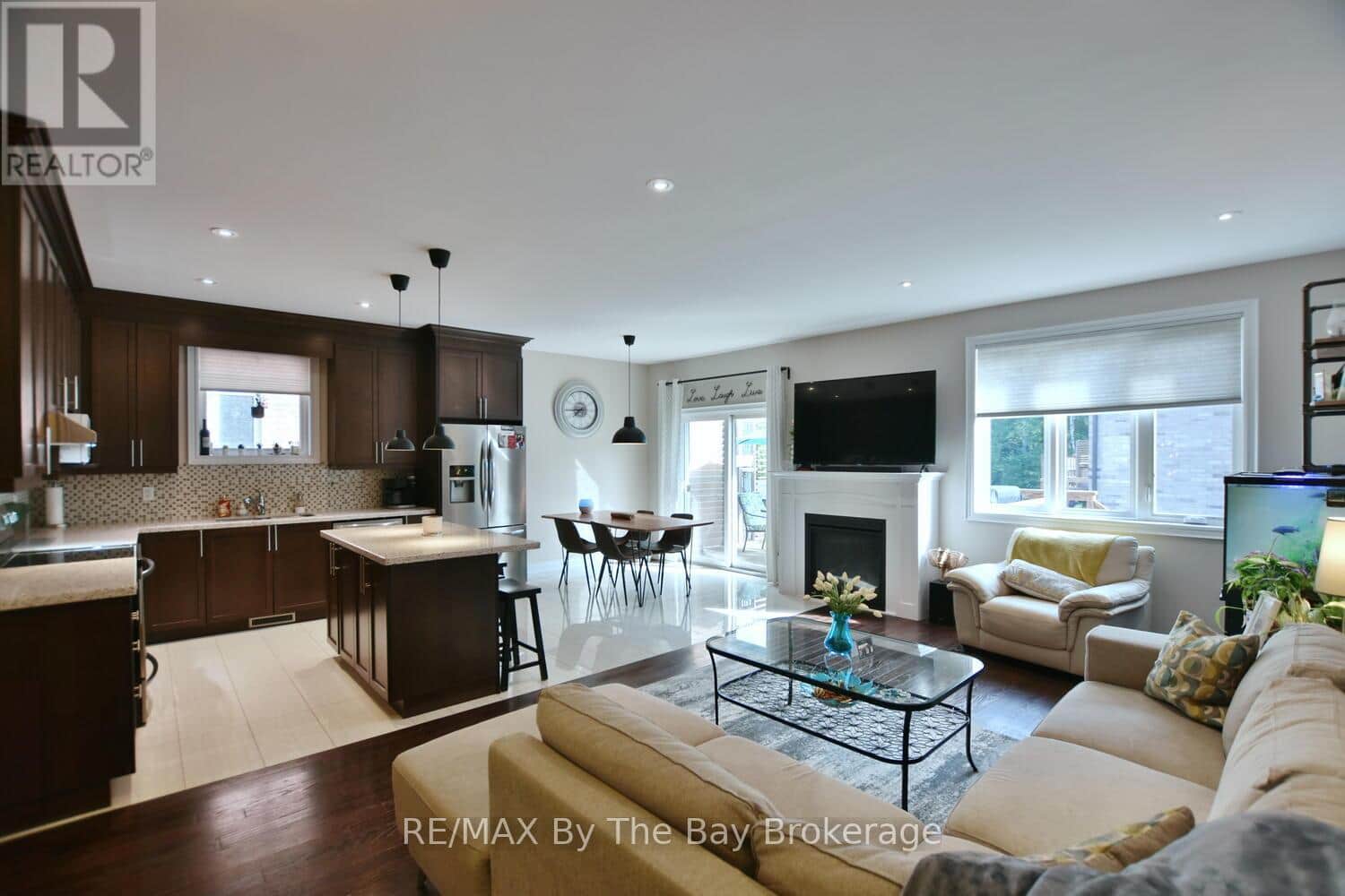 71 48TH STREET S - Photo 2 of 41, Wasaga Beach, Ontario