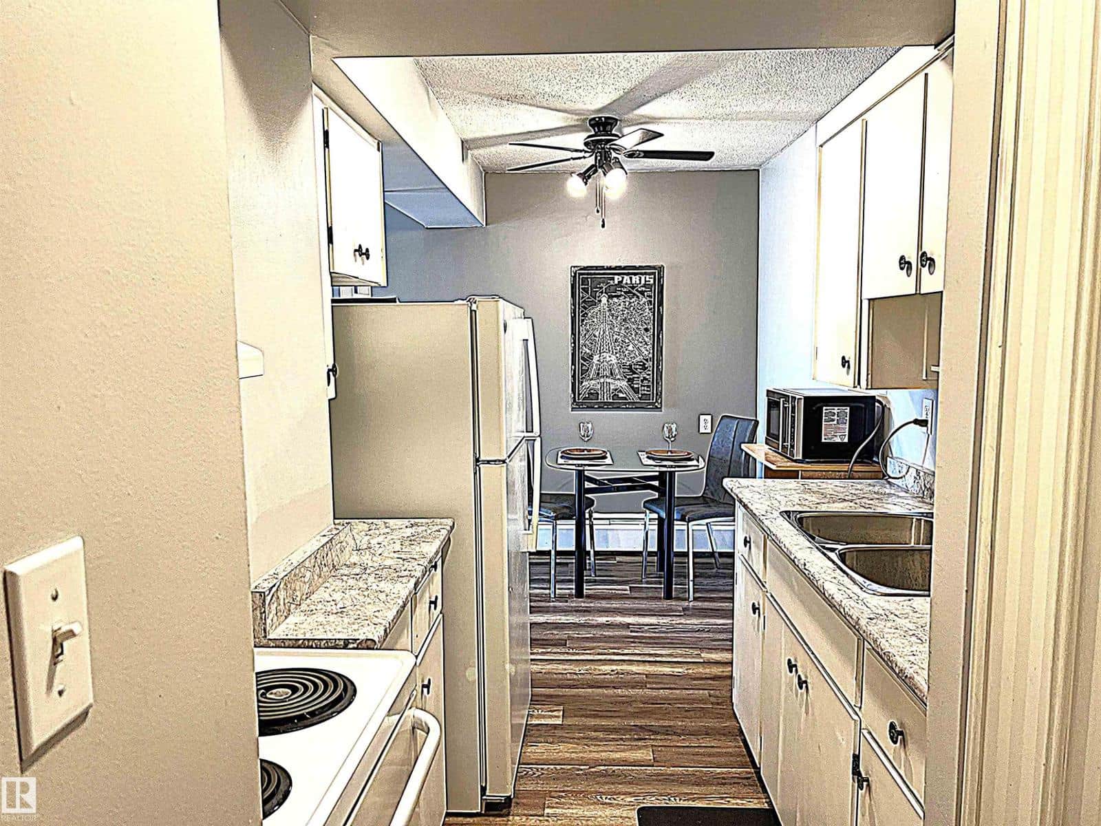 #103 8310 JASPER AV NW - Photo 4 of 28, Edmonton, Alberta