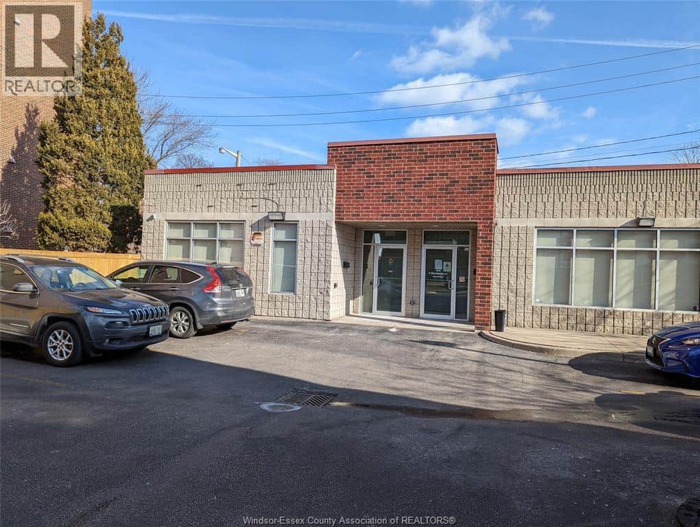 1074 GOYEAU Unit# 1 - Photo 2 of 12, Windsor, Ontario