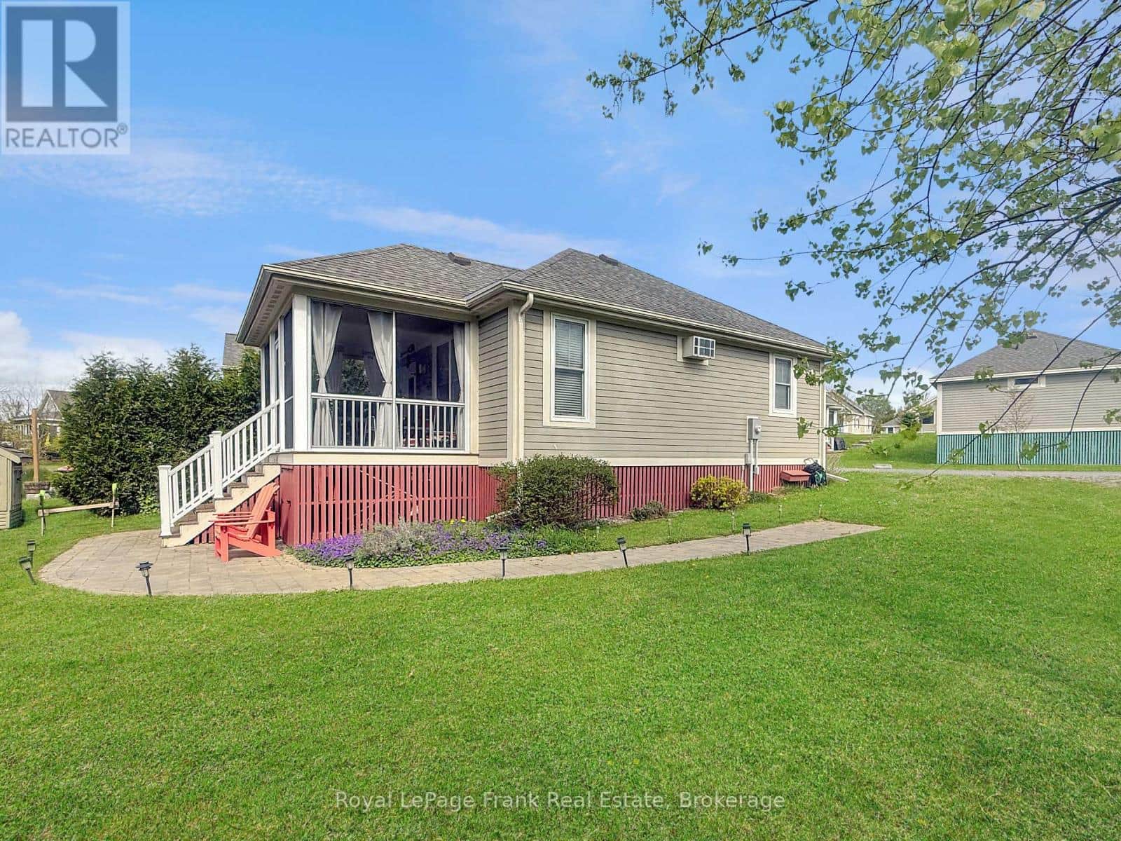 85 - 87 BUTTERNUT LANE - Photo 3 of 40, Prince Edward County (Athol Ward), Ontario