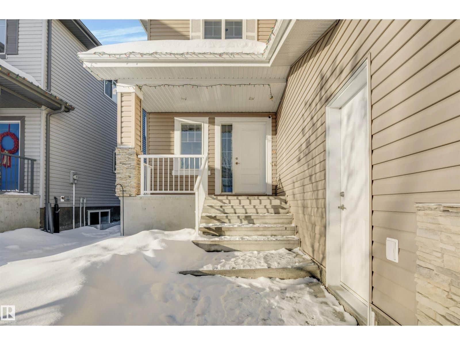 6014 60 ST - Photo 3 of 39, Beaumont, Alberta