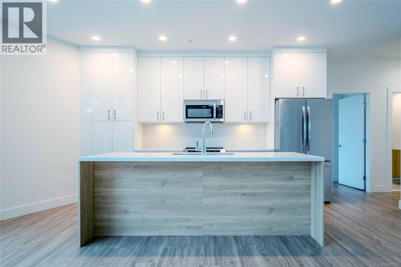 104 6320 Sentinal Dr - Photo 5 of 27, Nanaimo, British Columbia