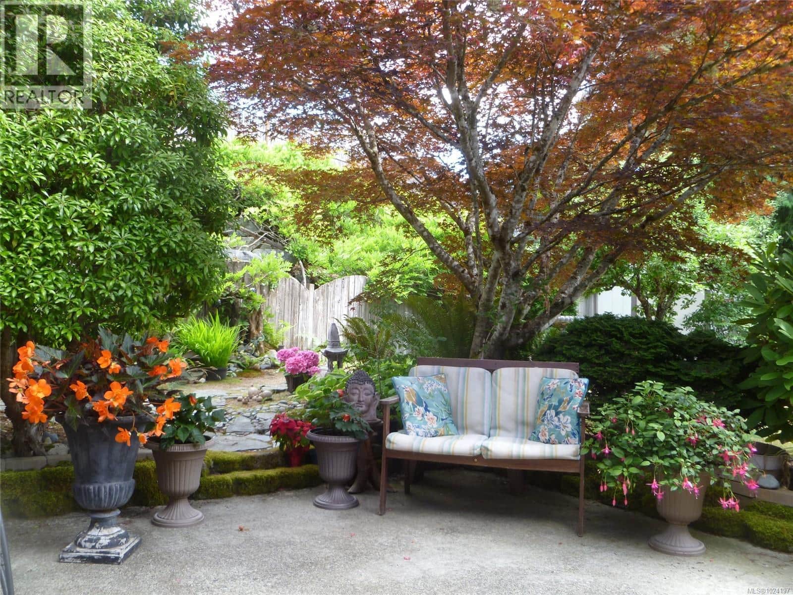 562 Rothdale Rd - Photo 3 of 31, Ladysmith, British Columbia