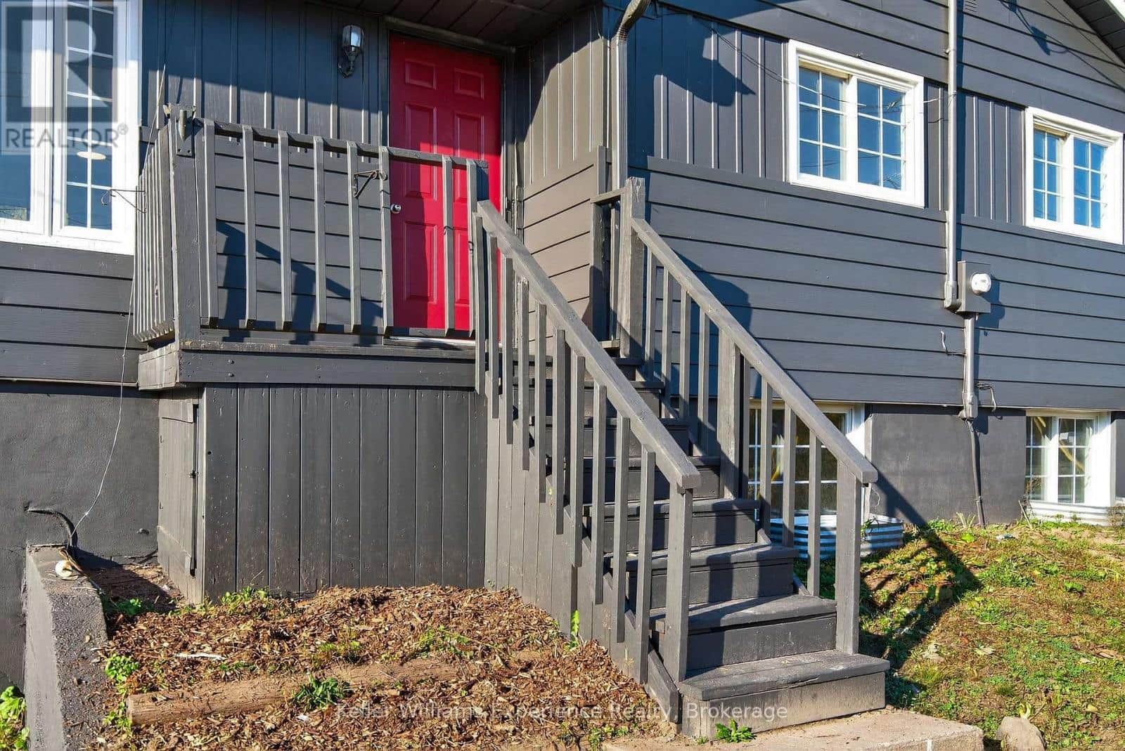 556 CHAMPLAIN ROAD - Photo 2 of 45, Tiny, Ontario