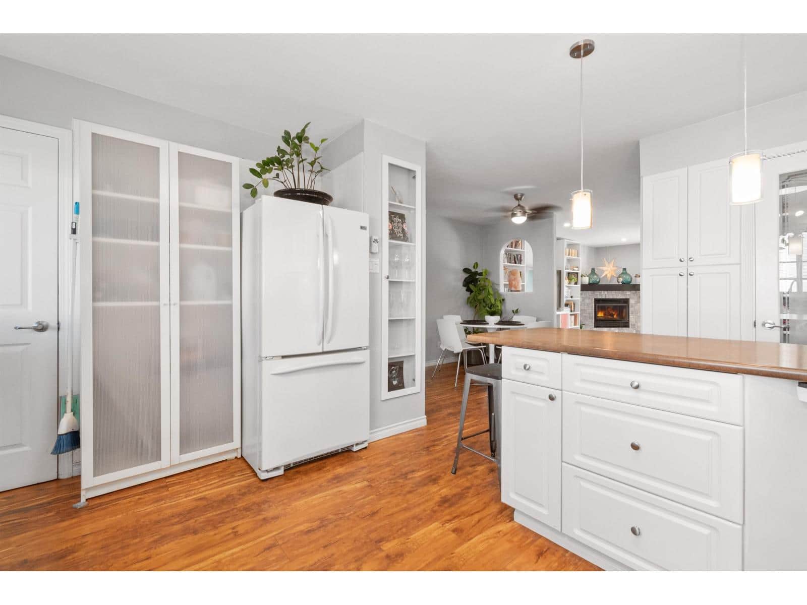 18 5915 VEDDER ROAD, Garrison Crossing - Photo 5 of 37, Chilliwack, British Columbia