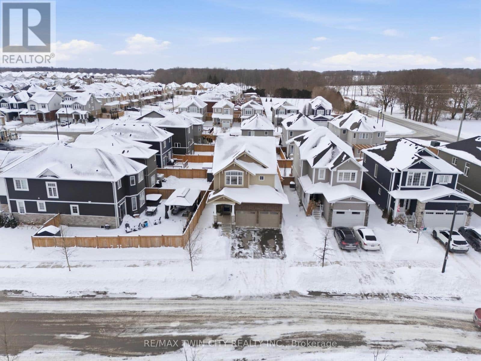 1 BAWCUTT CRESCENT - Photo 2 of 44, Brant (Paris), Ontario