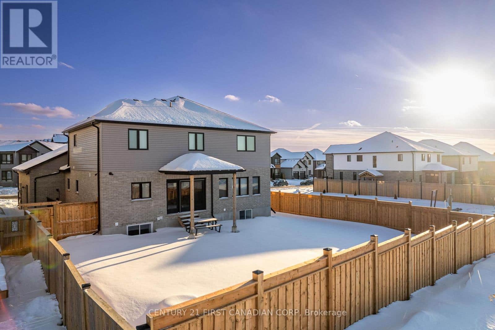 UPPER - 828 KLEINBURG DRIVE - Photo 4 of 50, London North (North B), Ontario