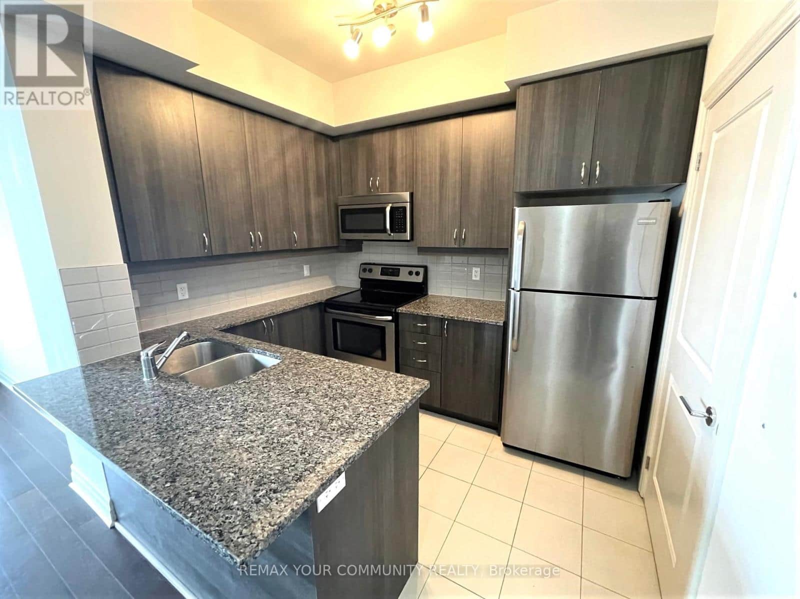 724 - 8110 BIRCHMOUNT ROAD - Photo 3 of 17, Markham (Unionville), Ontario