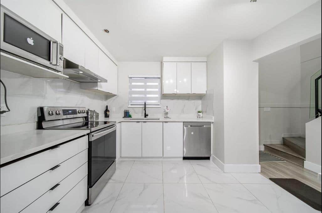 129 13710 67 AVENUE - Photo 2 of 17, Surrey, British Columbia