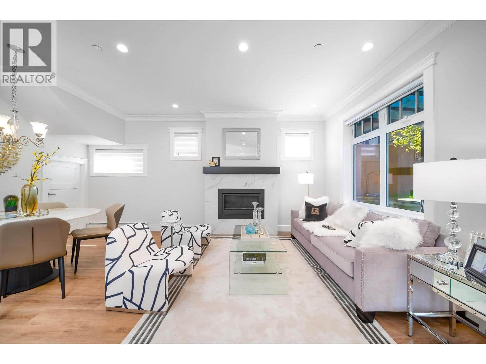 2753 ALMA STREET - Photo 4 of 25, Vancouver, British Columbia