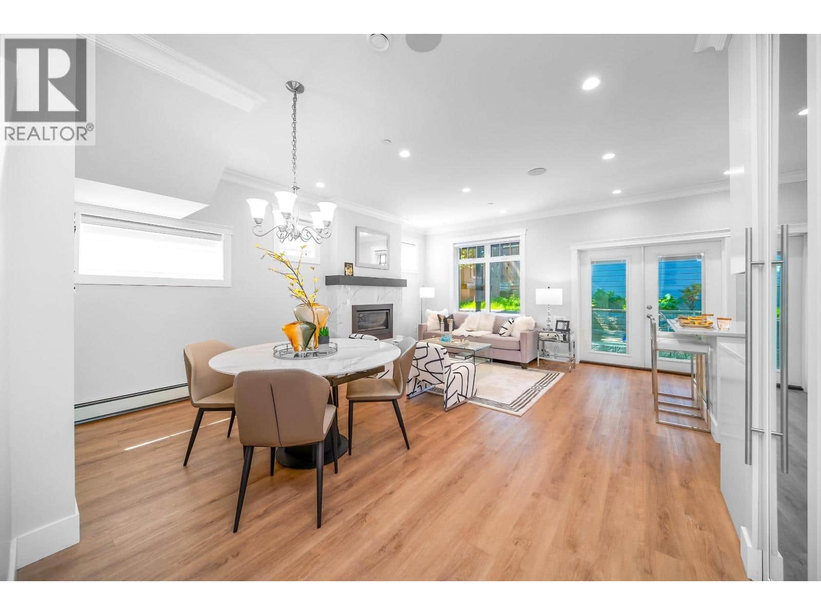 2753 ALMA STREET - Photo 2 of 25, Vancouver, British Columbia