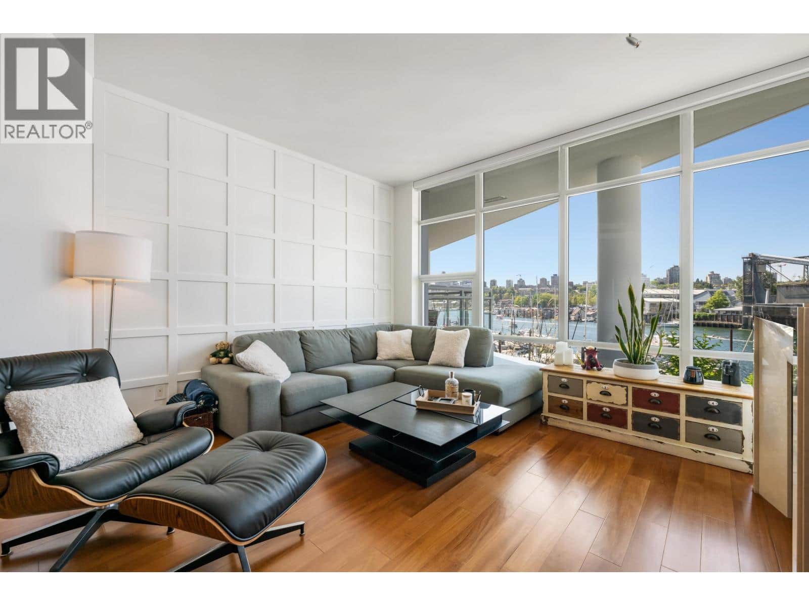 203 628 KINGHORNE MEWS - Photo 3 of 36, Vancouver, British Columbia