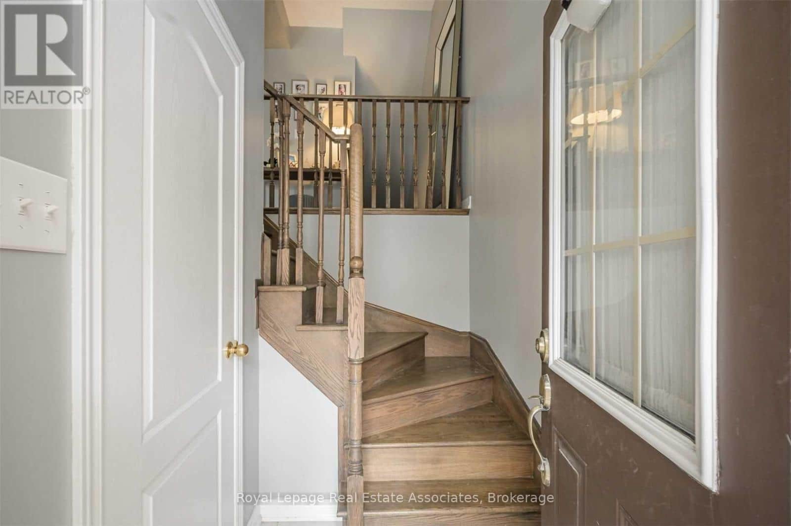 54 SEA DRIFTER CRESCENT - Photo 4 of 31, Brampton (Bram East), Ontario