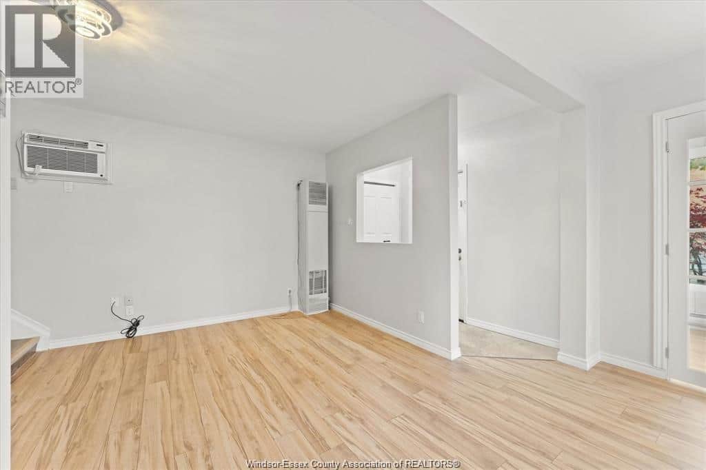 1374 PELISSIER STREET - Photo 4 of 33, Windsor, Ontario