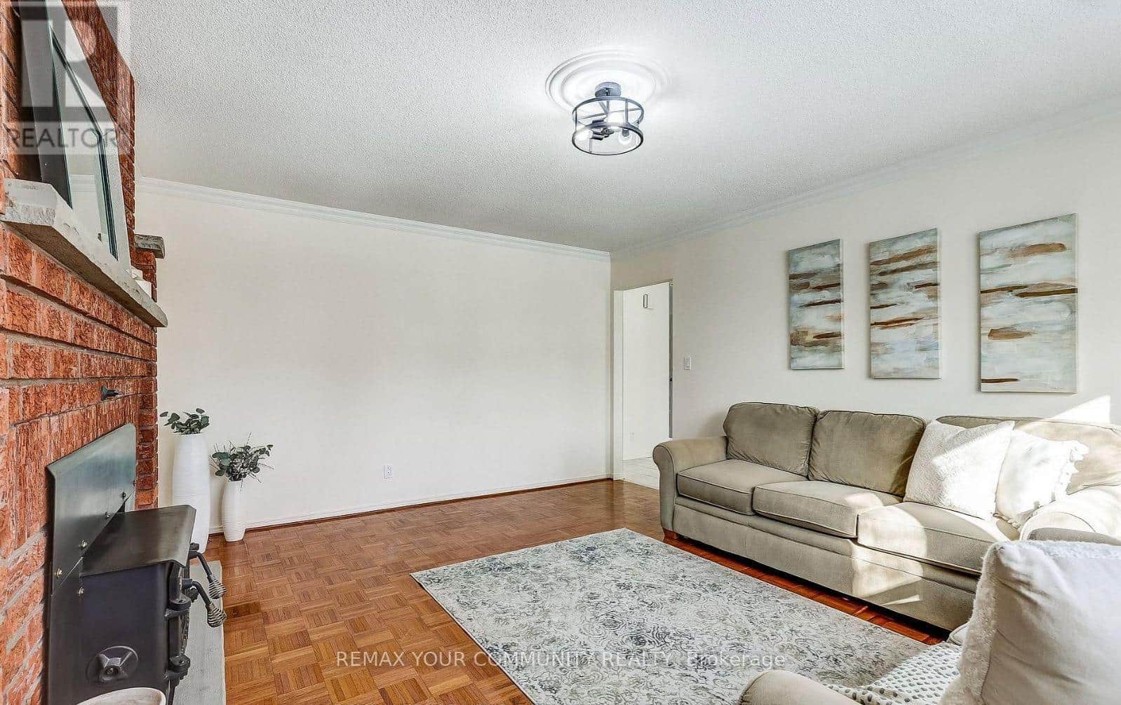 37 MACKAY DRIVE - Photo 5 of 50, Richmond Hill (South Richvale), Ontario