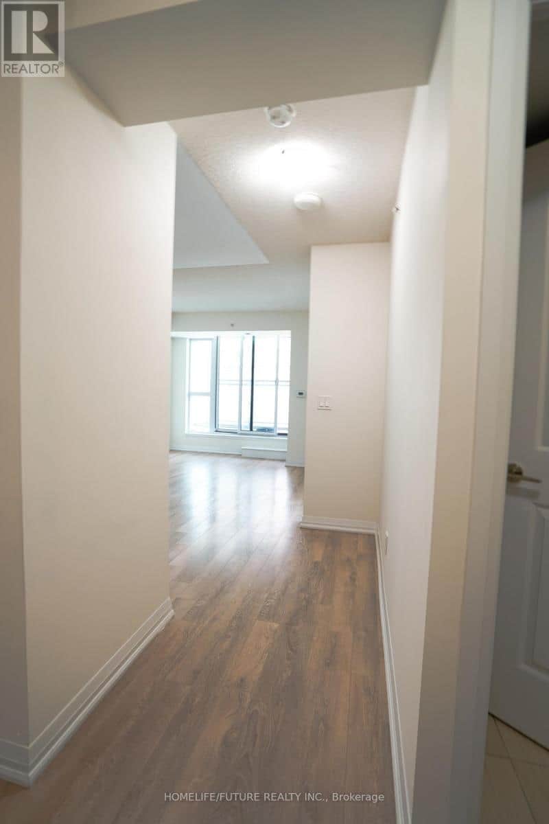 211 - 30 MEADOWGLEN PLACE - Photo 3 of 14, Toronto (Woburn), Ontario