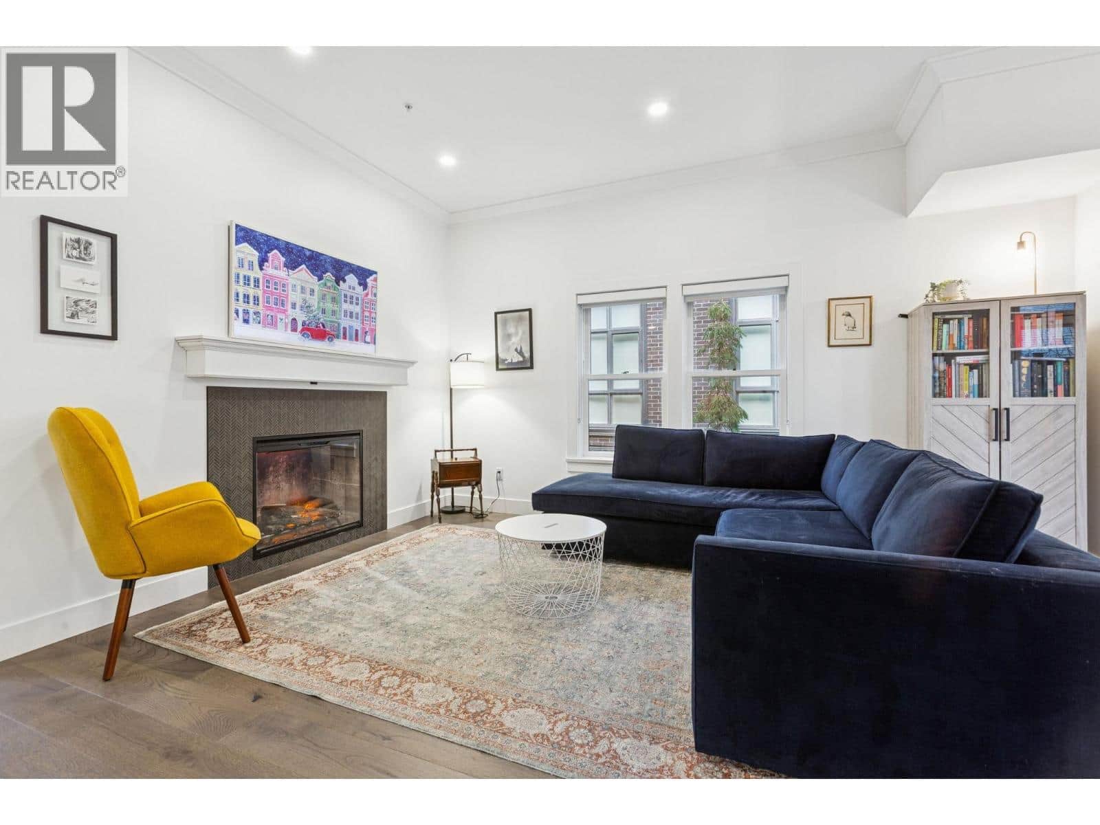 612 BRANTFORD STREET - Photo 2 of 40, New Westminster, British Columbia