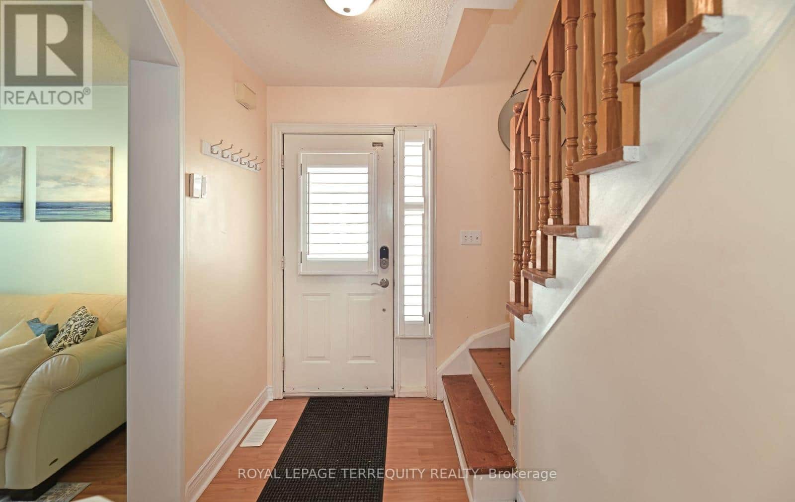 154 PRESSED BRICK DRIVE - Photo 5 of 41, Brampton (Brampton North), Ontario