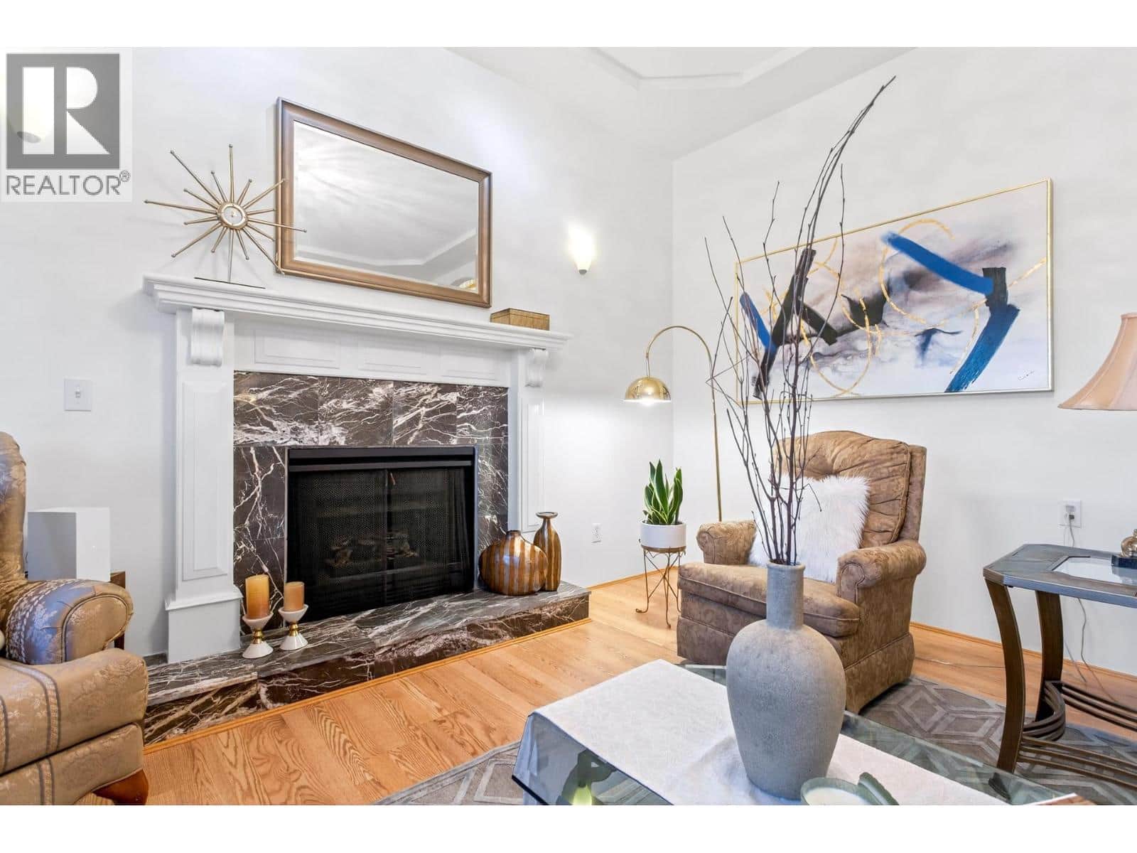 1365 HONEYSUCKLE LANE - Photo 5 of 40, Coquitlam, British Columbia