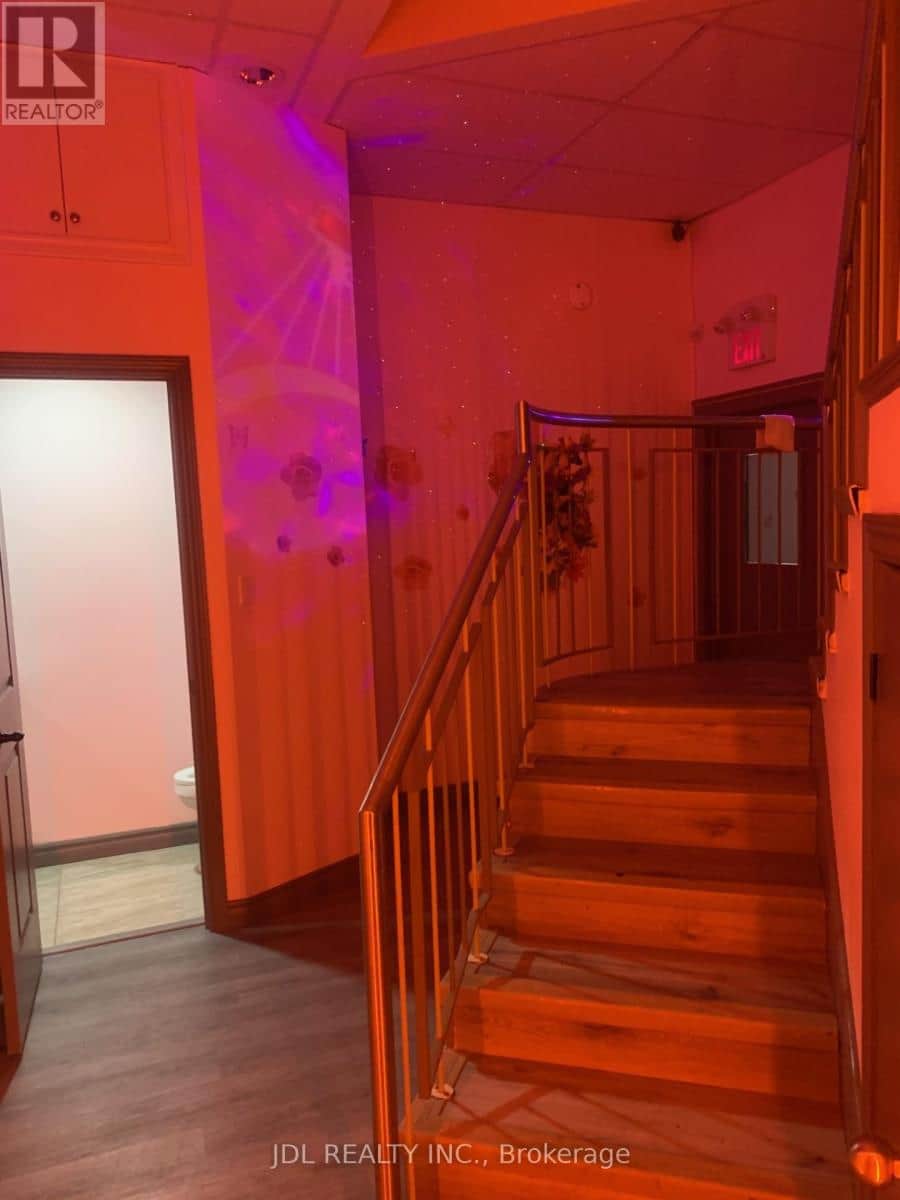 21 - UNIT66 - 160 EAST BEAVER CREEK ROAD W - Photo 5 of 17, Richmond Hill (Beaver Creek Business Park), Ontario