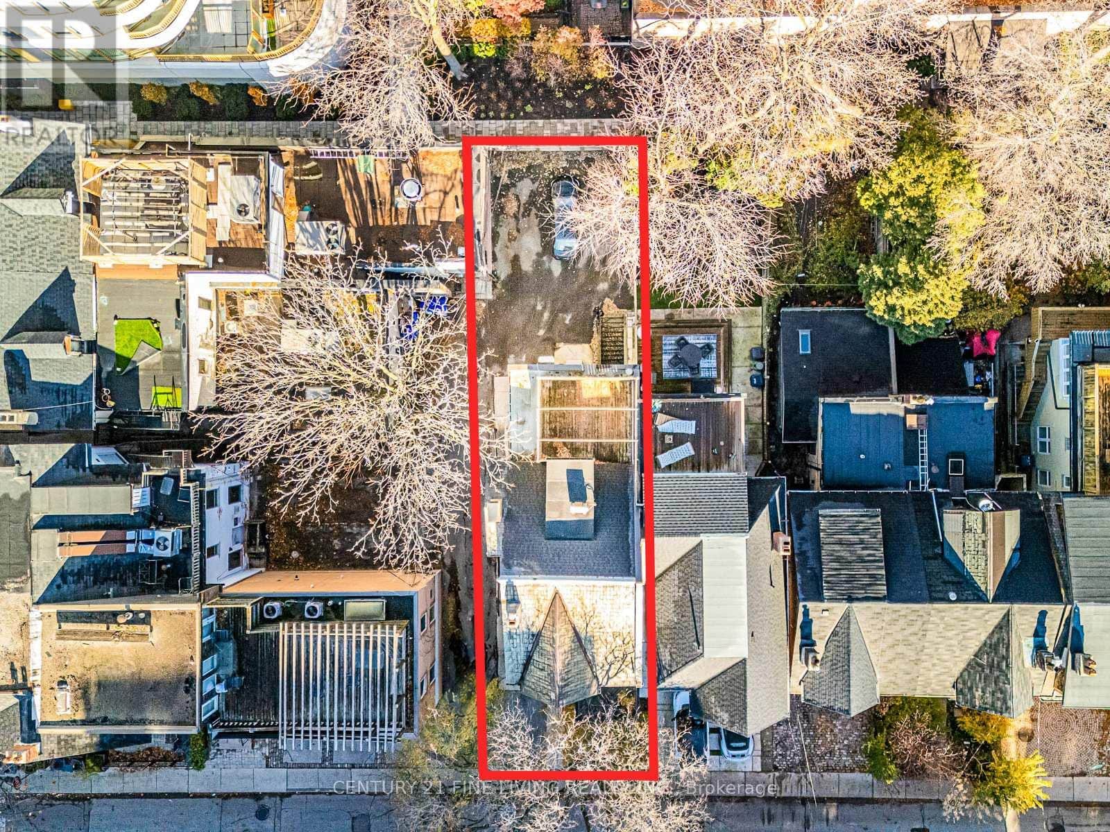 24 WEBSTER AVENUE - Photo 4 of 50, Toronto (Annex), Ontario