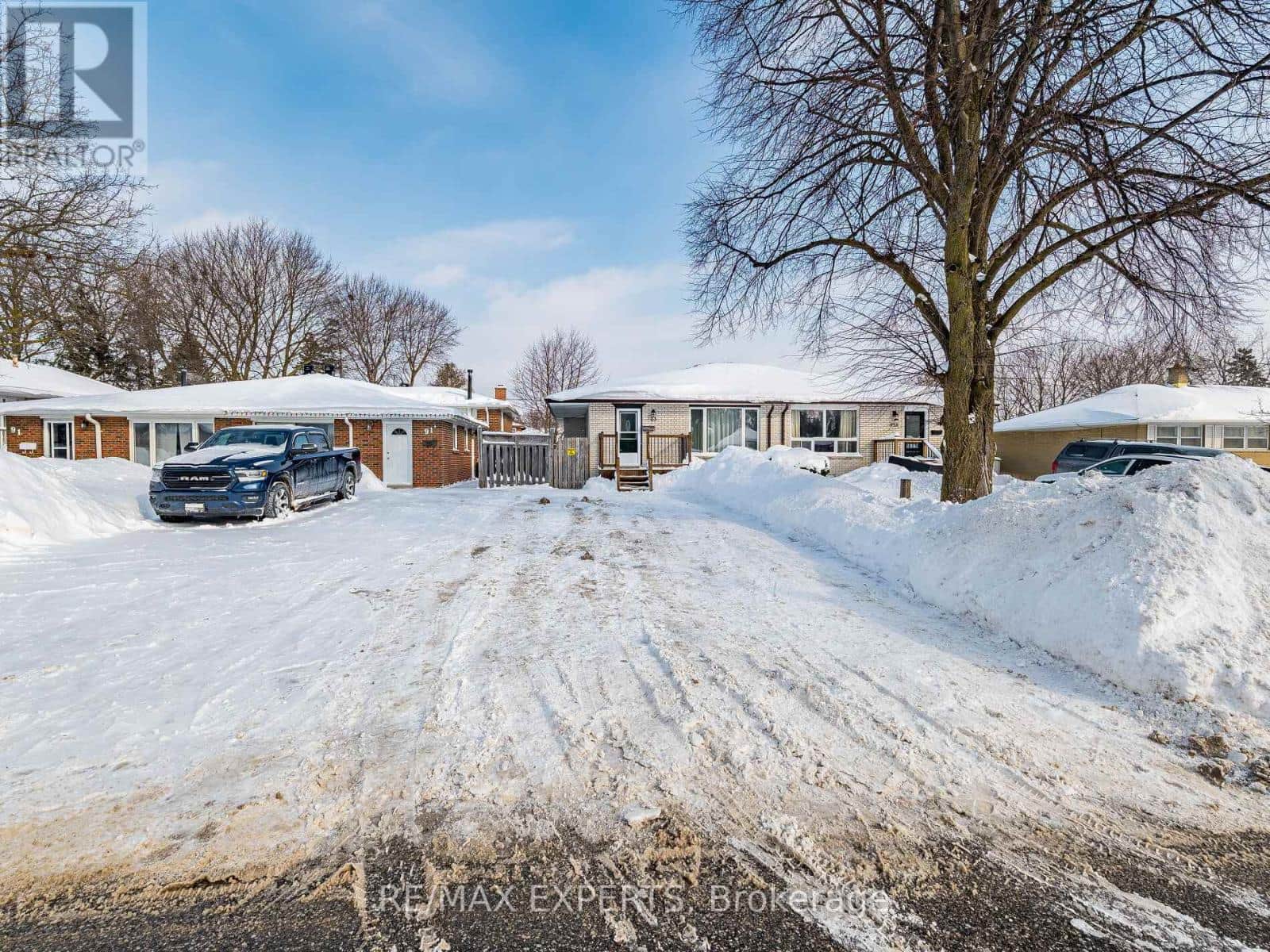 93 DAWSON ROAD - Photo 2 of 32, Orangeville, Ontario