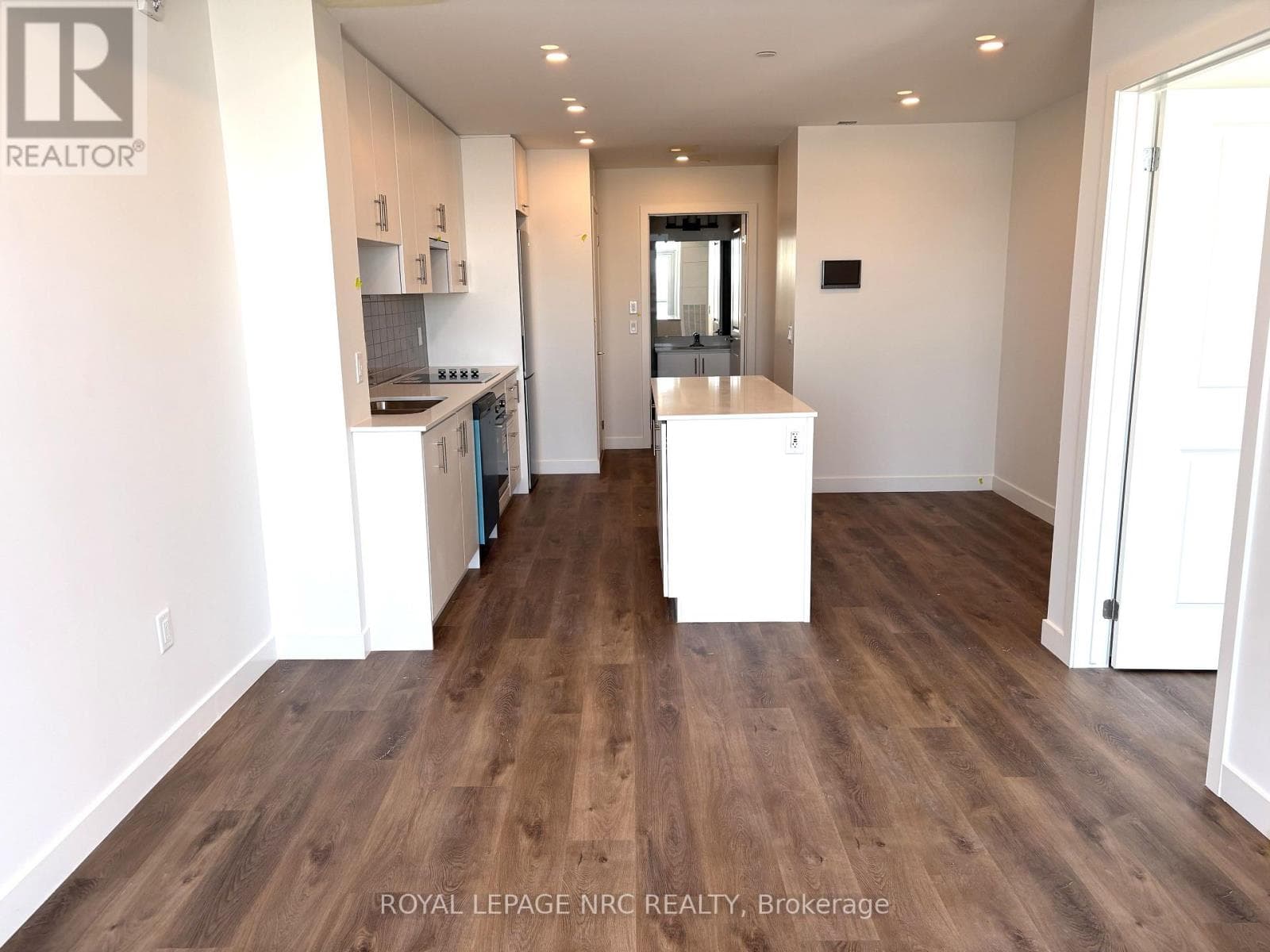 921 - 461 GREEN ROAD - Main photo, Hamilton (Lakeshore), Ontario