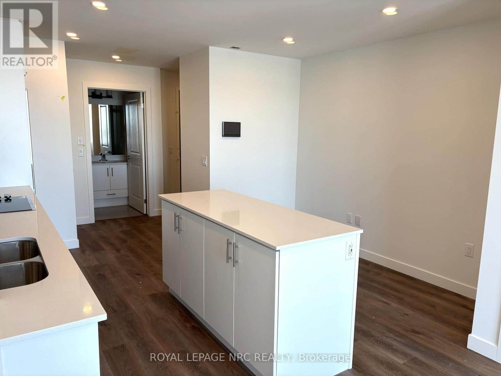 921 - 461 GREEN ROAD - Photo 3 of 18, Hamilton (Lakeshore), Ontario